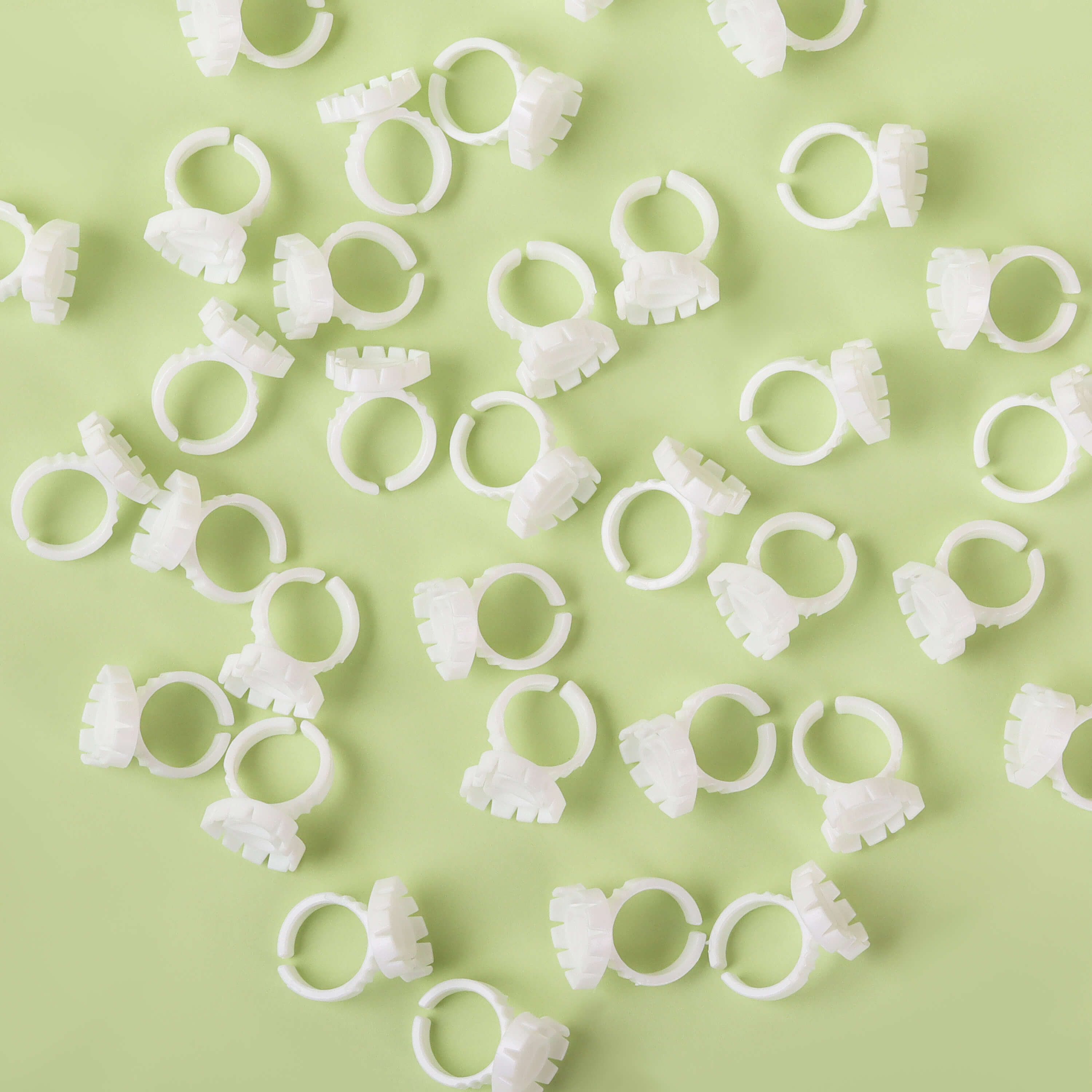 100 PCS Sweet Heart V-Shaped Glue Cups Ring newcomelashes